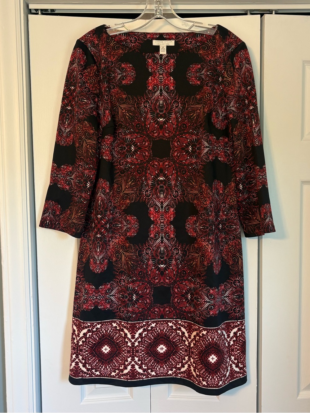 London Style Black and Red Long Sleeve Shift Dress